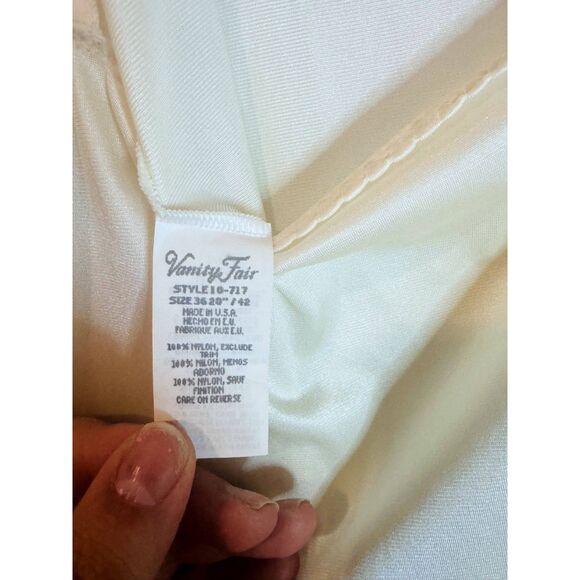 Vintage White Nylon Vanity Fair 10-717 Full Slip Lingerie Slip Dress Size 36 - Picture 7 of 7